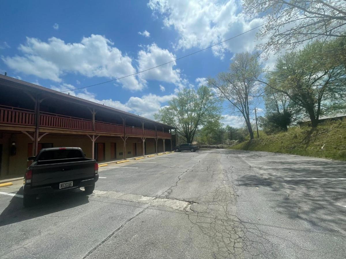 Budgetel Inn & Suites Dillard Kültér fotó