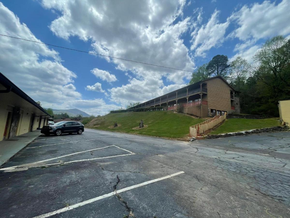 Budgetel Inn & Suites Dillard Kültér fotó