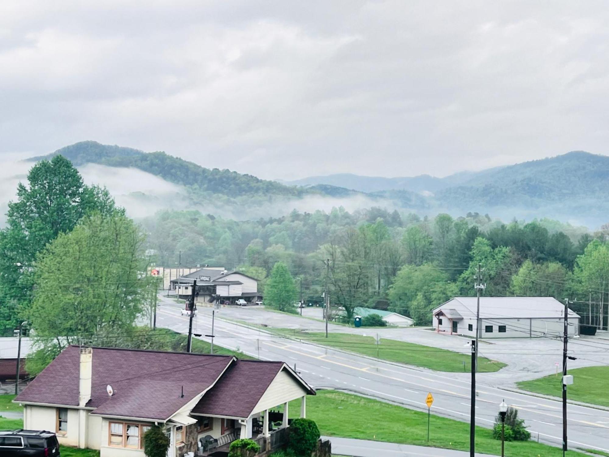 Budgetel Inn & Suites Dillard Kültér fotó