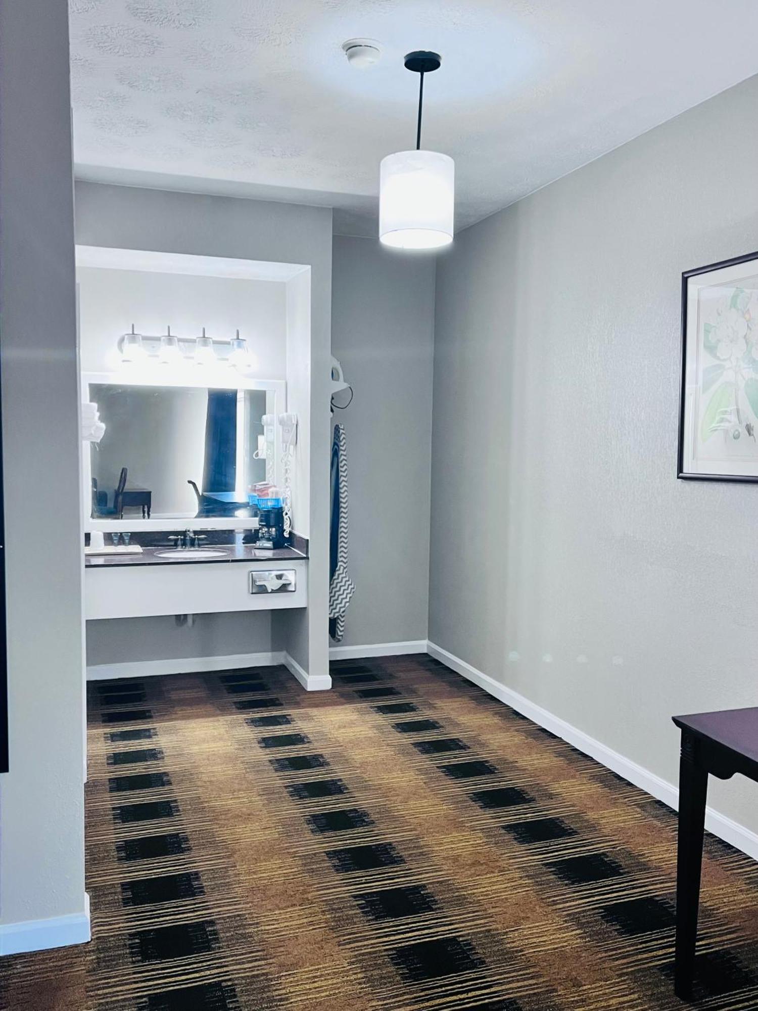 Budgetel Inn & Suites Dillard Kültér fotó
