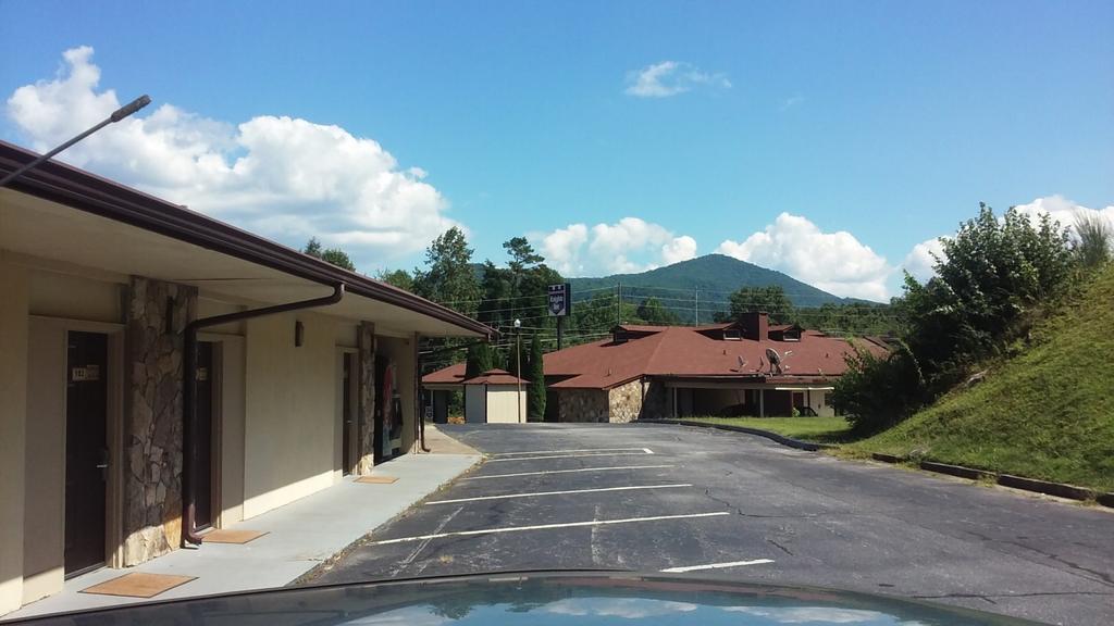 Budgetel Inn & Suites Dillard Kültér fotó